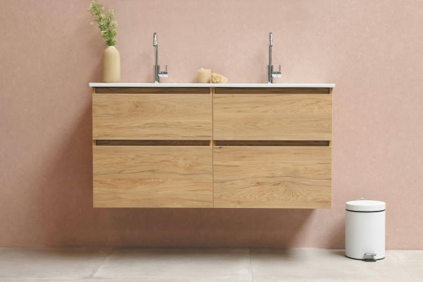 Trouver la poubelle parfaite pour votre salle de bain en 2025