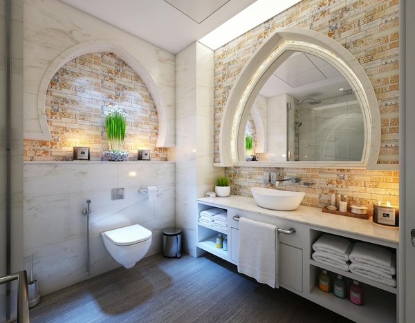 Comment choisir des luminaires adaptés à une salle de bains moderne?